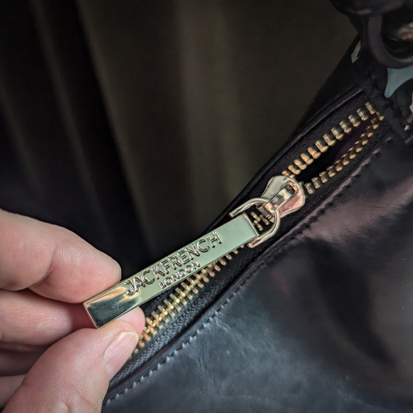 Jack French London Black Leather Expandable Shoulder Bag - Picture 10 of 14